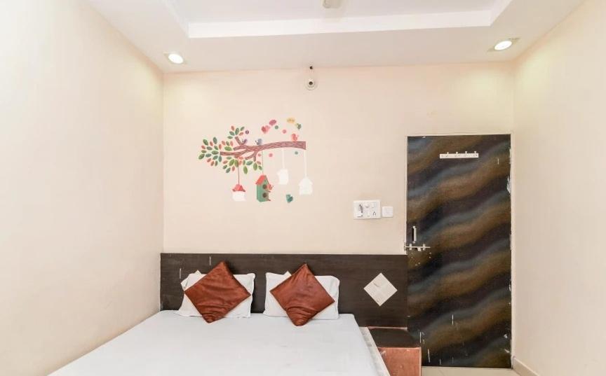 Hotel Rameshwaram Ujjain Exterior foto
